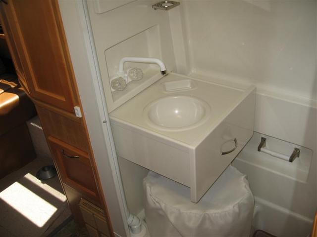 Pullout Sink