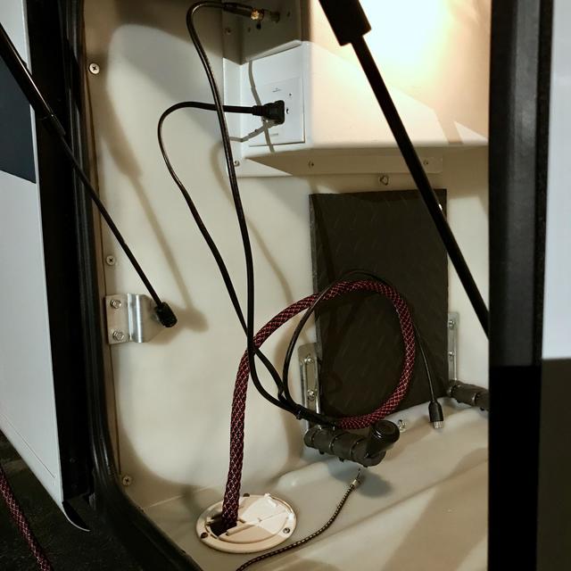 20171026_012040623_iOS