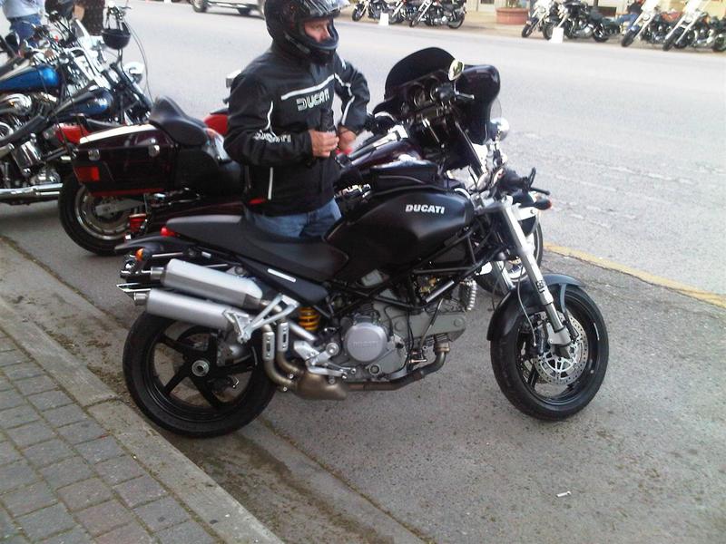 IMG00145-20100527-2031 (Custom)